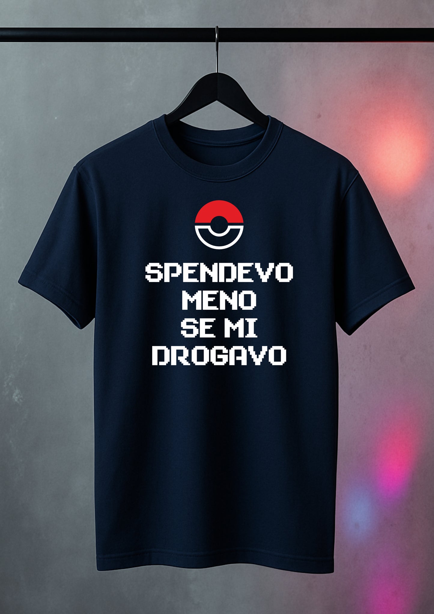 T-shirt Unisex Spendevo Meno se mi Drogavo – 100% Cotone